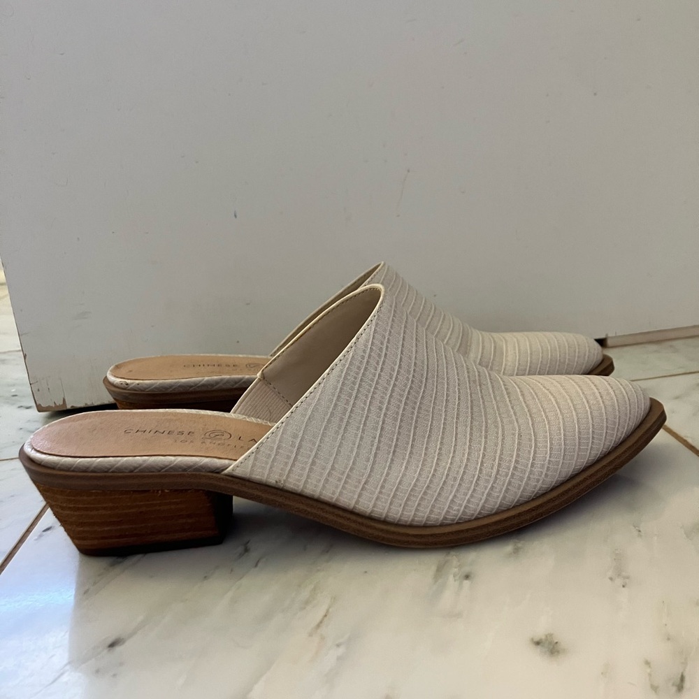 Chinese Laundry White Snake Skin Mules